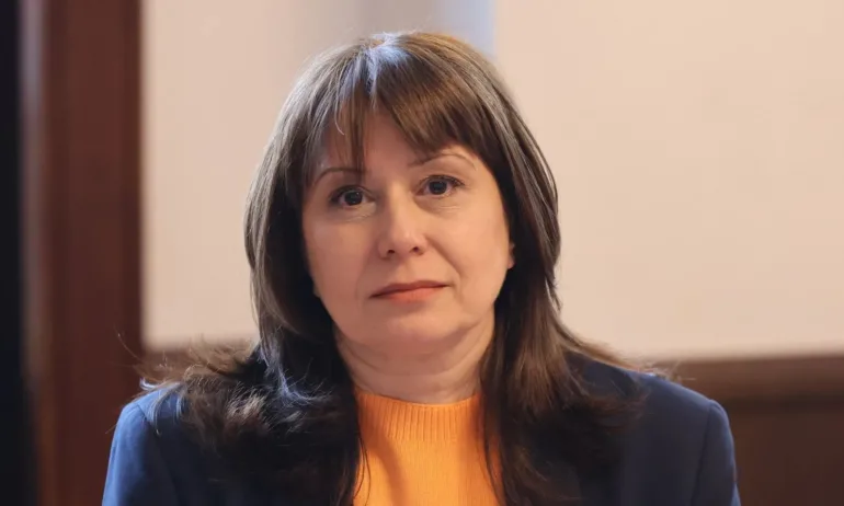 Новият омбудсман на България е Велислава Делчева - Tribune.bg