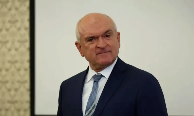 Димитър Главчев беше избран за председател на Сметната палата единодушно с гласовете на ПП-ДБ - Tribune.bg