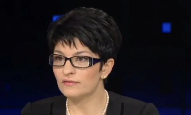 Атанасова: Преди свързвах Йончева с журналистиката, а сега – с обвинението за пране на пари - Tribune.bg