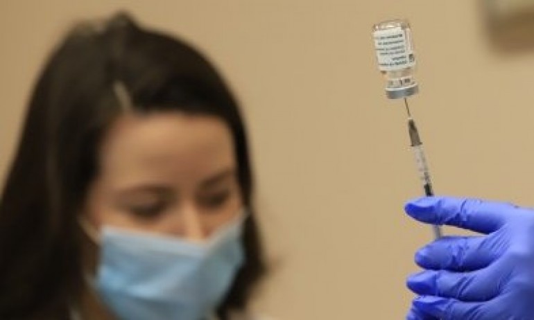 САЩ отварят границите си за ваксинирани срещу коронавирус - Tribune.bg