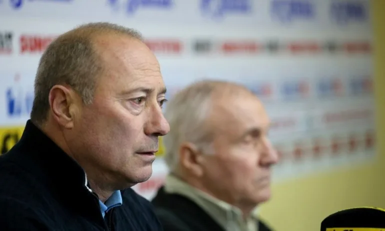 Емил Велев подкрепя Наско Сираков за акциите на Левски - Tribune.bg