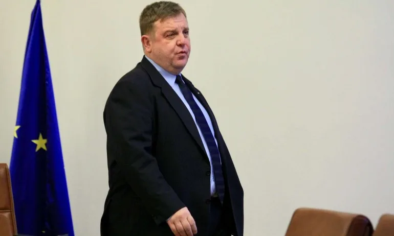 Каракачанов: Правилно е връчването на протестна нота на Франция - Tribune.bg