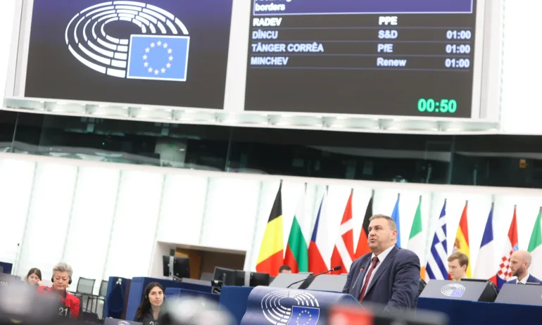 Емил Радев: На 12 декември очакваме историческо решение за пълноправното ни членство и за бъдещето на Шенген - Tribune.bg