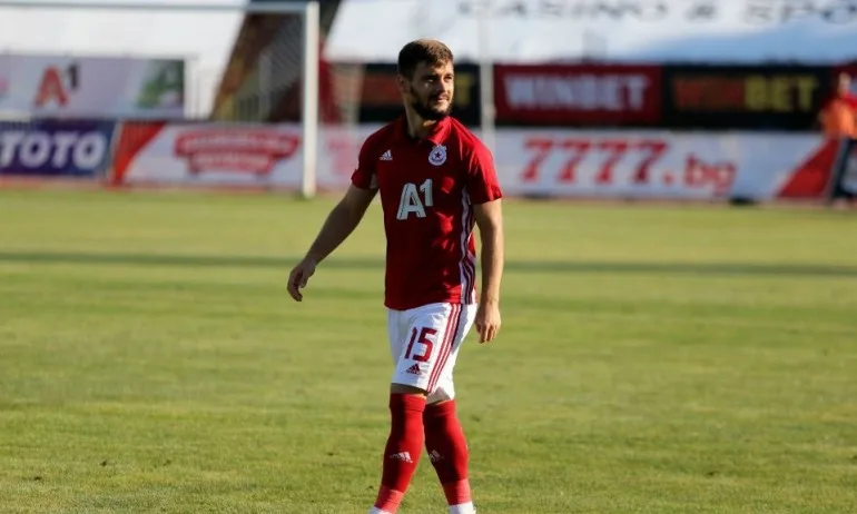 ЦСКА чака най-добра оферта за Малинов - Tribune.bg