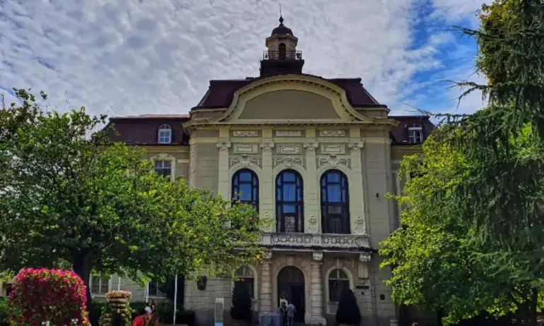 Балотажът за Пловдив: Димитров срещу Старибратов. Какво следва? - Tribune.bg