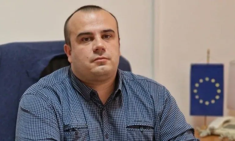 Директорът на болницата в Перник подаде оставка след 10 месеца - Tribune.bg