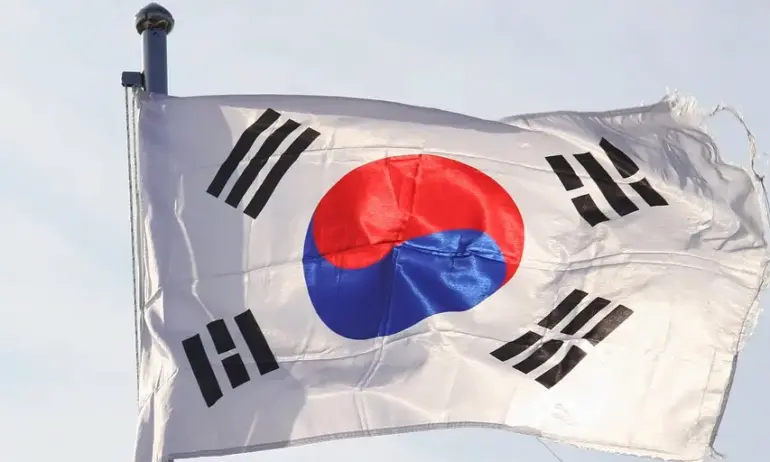 Осъдиха мъж в Южна Корея заради стихотворение, възхваляващо Северна Корея - Tribune.bg