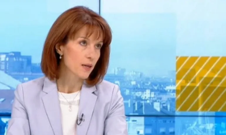 Камелия Нейкова: Машинното гласуване е добро решение, макар то да крие рискове - Tribune.bg