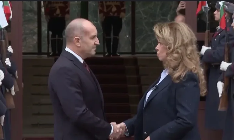 Радев призова да изгоним олигархията от властта и си подаде