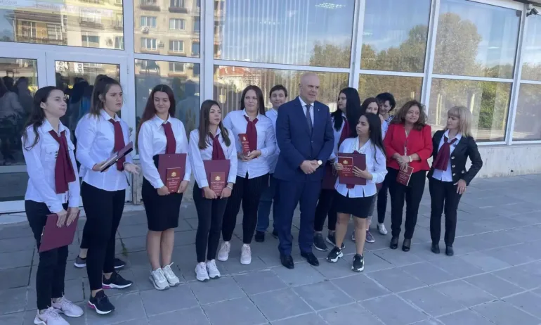 Стартира инициативата Правосъдие в бъдещето – прокурори и ученици говорят за право - Tribune.bg