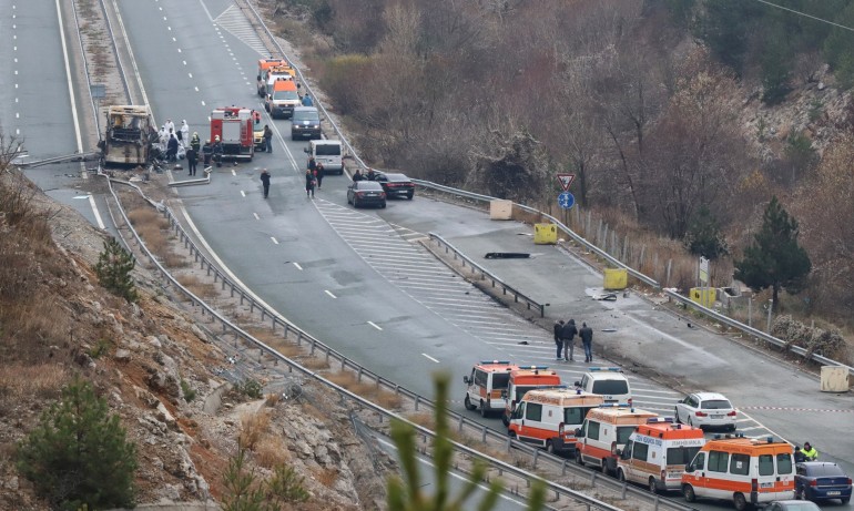 Двама от пострадалите при катастрофата с македонския автобус на АМ