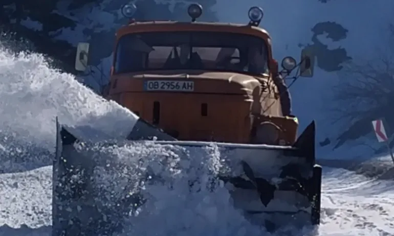 Сняг и лоши метеорологични условия спряха движението Клисура - Самоков - Tribune.bg