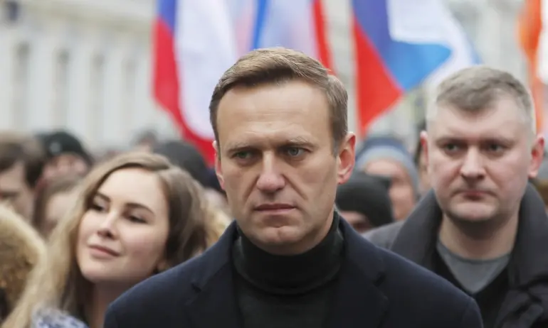 Новая газета: По тялото на Навални е имало синини - Tribune.bg