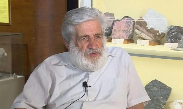 Д-р Петър Берон: Комунистите станаха капиталисти. Най-богатите са с червени корени - Tribune.bg