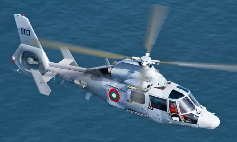 Военен вертолет Пантер транспортира на пациент в критично състояние от Силистра до Варна - Tribune.bg