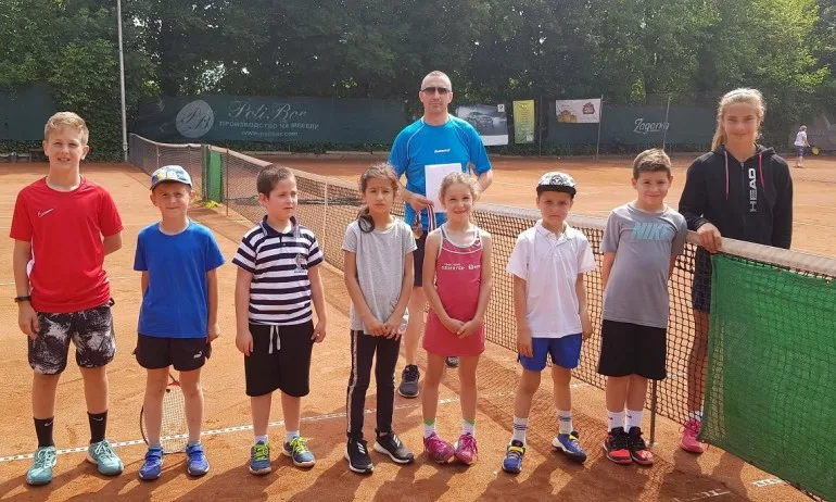 Филип Ненчев и Ема Литкова победиха в Регионален турнир до 8 г. в Плевен - Tribune.bg