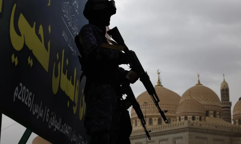 Ескалация в Залива: Взривове в Дубай и Манама, разследват атака срещу училище в Иран - Tribune.bg