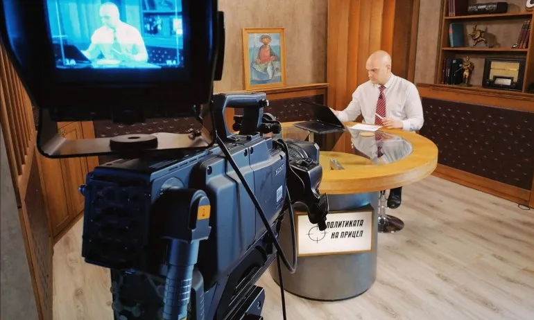 Журналист: Радев да размаха юмручето си в НС или се страхува, че кака Татяна бие лошо? - Tribune.bg