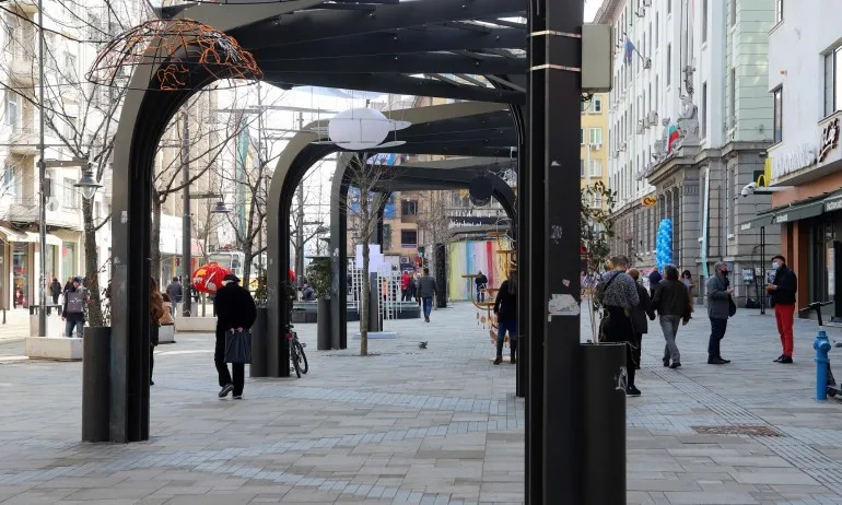 Общинските съветници дадоха зелена светлина за връщането на книжния пазар на Славейков - Tribune.bg