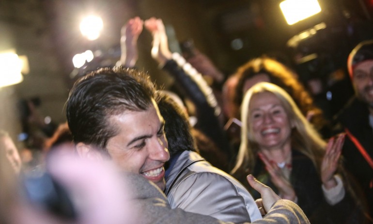 Заглавие в Скопие: Победниците ќе ги предадат бугарските национални интереси - Tribune.bg