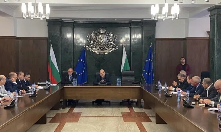 Гешев твърдо против закриването на военните съдилища и прокуратури - Tribune.bg