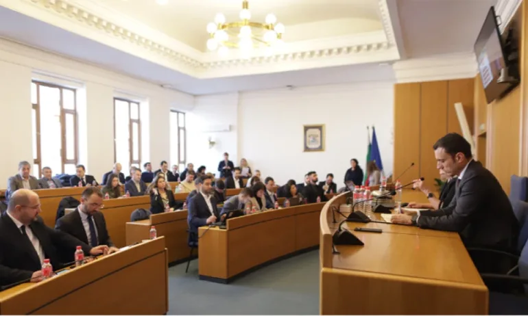 Столичният общински съвет обсъжда извънредно съдбата на Топлофикация - Tribune.bg