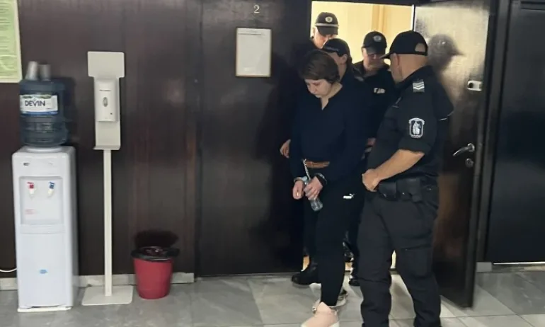 Апелативният съд измени присъдата на майката, убила двете си деца в Сандански - Tribune.bg
