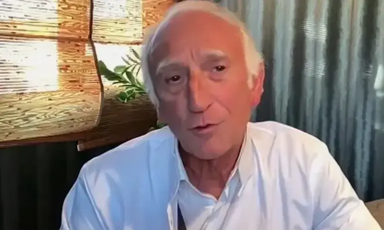 Французин оперира пациент от 9000 км разстояние - Tribune.bg