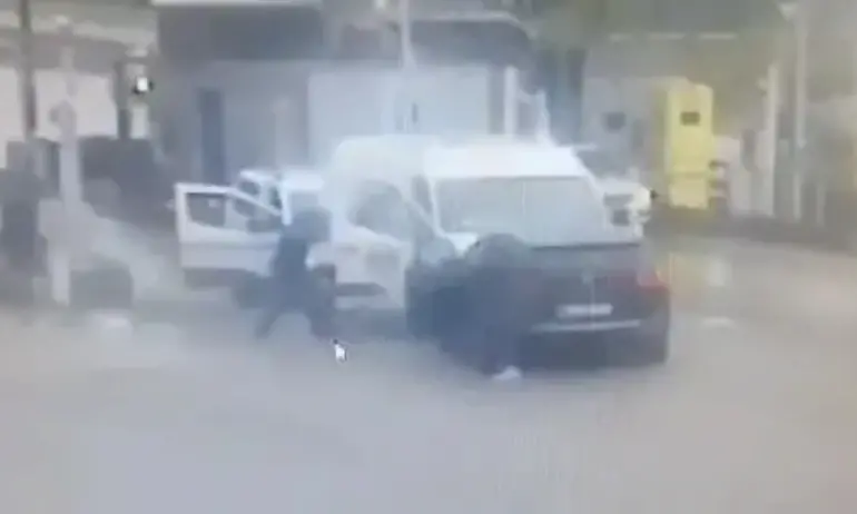 При засада: Затворник избяга във Франция, двама полицаи бяха убити (ВИДЕО)