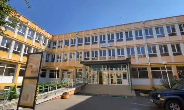 XII-то ДКЦ в район Люлин- първото в столицата със собствен компютърен томограф (ВИДЕО) - Tribune.bg