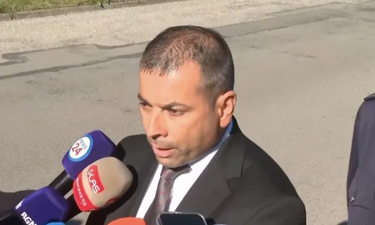Хванаха 15-годишен зад волана, возил пияния си баща - Tribune.bg