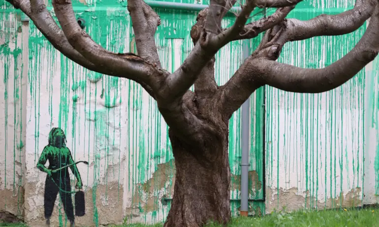 Нова творба на Банкси – този път в северен Лондон (ВИДЕО) - Tribune.bg