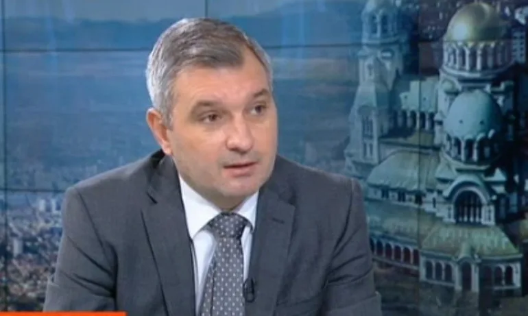 Елен Герджиков: Оставката на Крусев не е заради ремонта на Граф Игнатиев - Tribune.bg