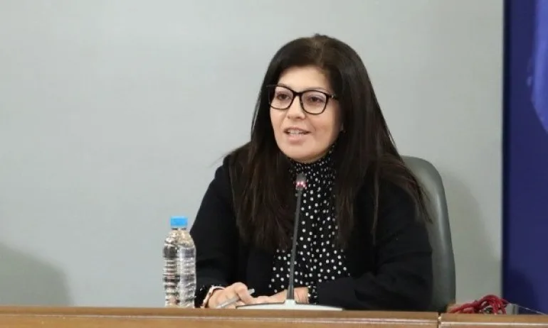 Севдалина Арнаудова напуска Министерския съвет - Tribune.bg