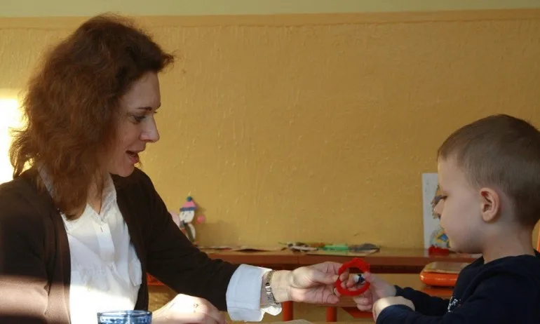 Учителската заплата става 1800 лева - Tribune.bg