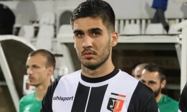 ЦСКА договори защитник от Локо Пд - Tribune.bg