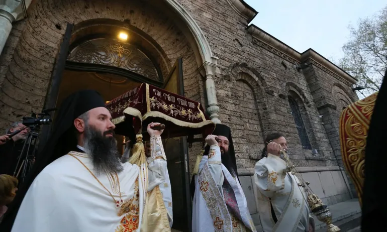 Велика събота: Православният свят очаква Възкресение Христово - Tribune.bg