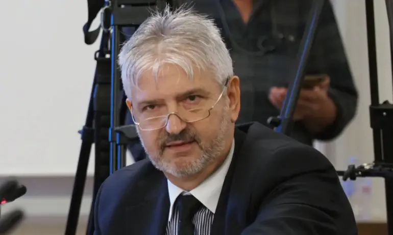 Лъчезар Иванов: Ще гарантираме ред и прозрачност за търговията и вноса на лекарства - Tribune.bg