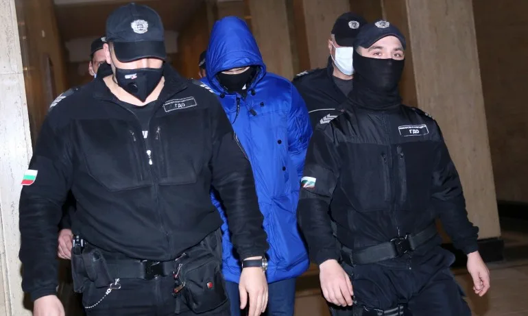 Кристиан Николов остава в ареста, защитата му поиска по-лека мярка заради заразяването му с COVID - Tribune.bg