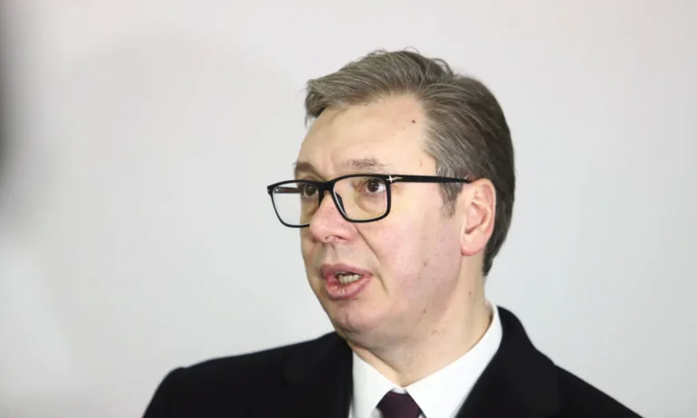 Вучич готов да понесе всякакви наказания, за да е до Путин в Москва на 9 май - Tribune.bg