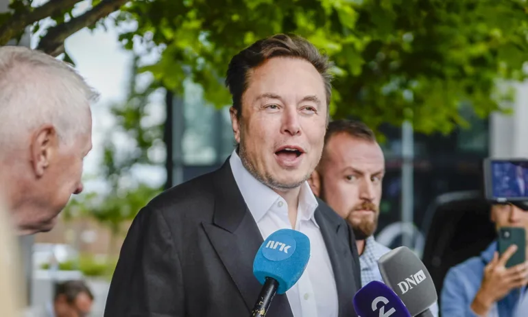 Мъск се подигра със срива на Meta. Зукърбърг не му остана длъжен - Tribune.bg