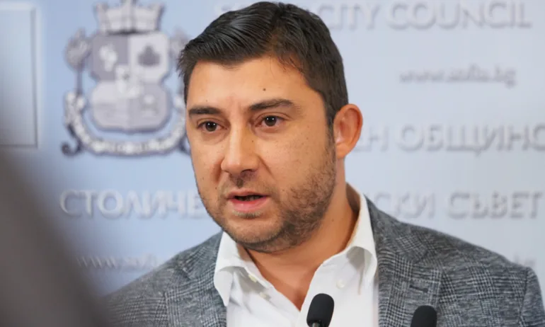 Карлос Контрера: Пир по време на чума! Столична община дава 41 млн. евро за авансови плащания - Tribune.bg