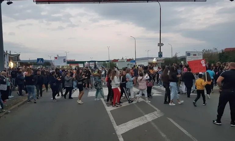 В Айтос отново излязоха на протест, не са доволни от обещанията на МРРБ - Tribune.bg