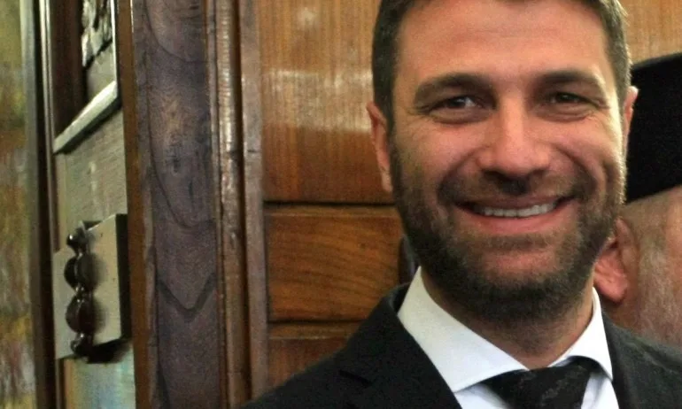 Фандъкова покани бивш министър да поеме транспорта в столицата - Tribune.bg