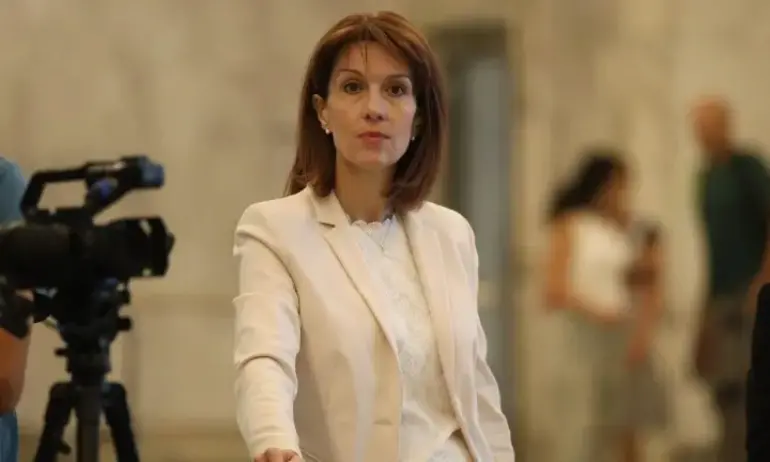 Камелия Нейкова: ЦИК отдавна настоява за български софтуер за изборите - Tribune.bg