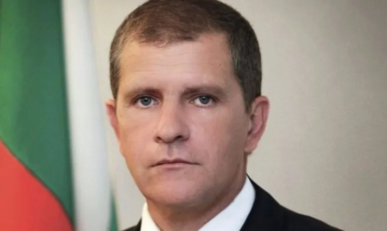 И зам.-шефът на НСО вчера е подал оставка? - Tribune.bg