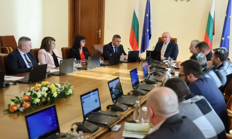 Главчев: При позитивно решение за Шенген трябва да сме готови за реорганизацията по границата - Tribune.bg