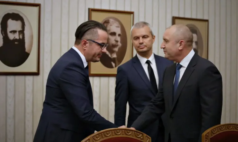 Президентът продължава с консултациите, днес приема Възраждане - Tribune.bg