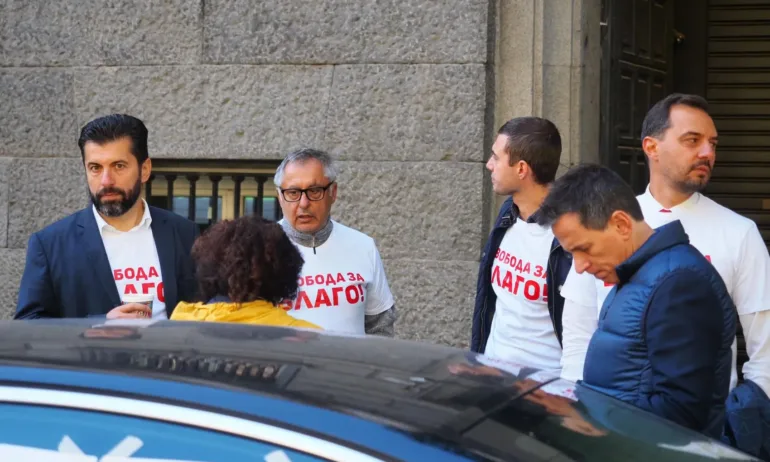 Соня Колтуклиева: Киро, татко му Петко, Лена, Денков, Калина, Сабрутев … именно те търсеха конфронтация - Tribune.bg