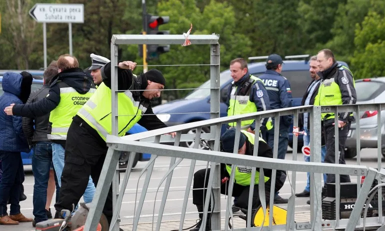 Няма опасност за живота на блъснатите деца в София - Tribune.bg